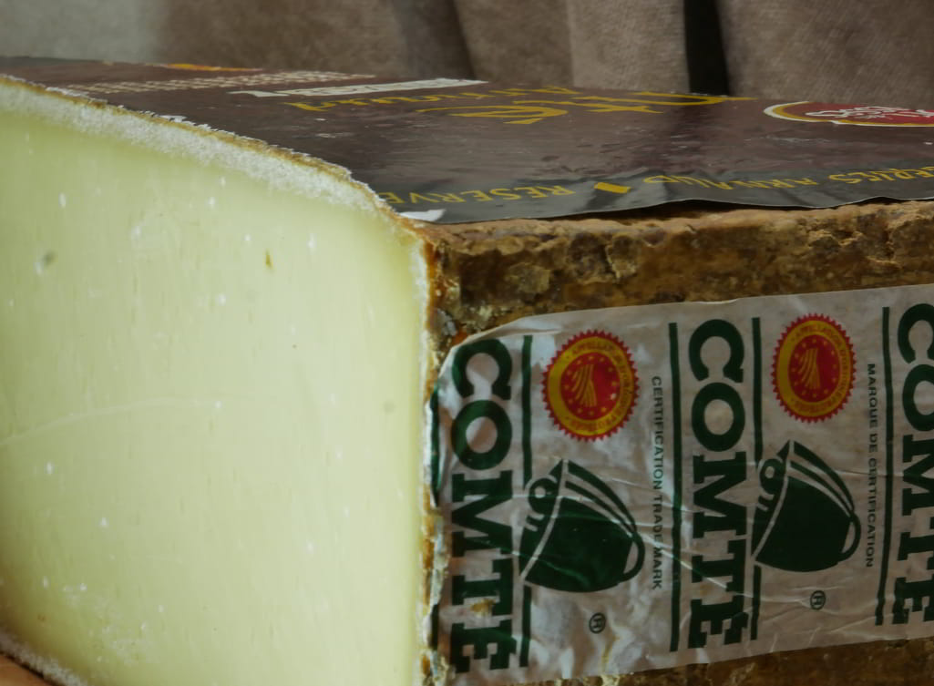 32Comte752.jpg?width=1025&height=753