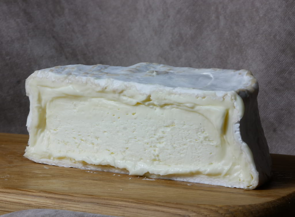 Bsavarin752.jpg?width=1025&height=753